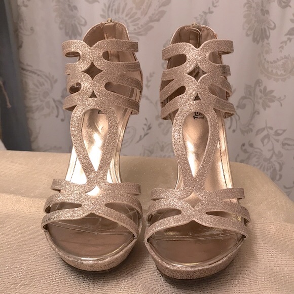 Gold Glitter Heels - Picture 3 of 10